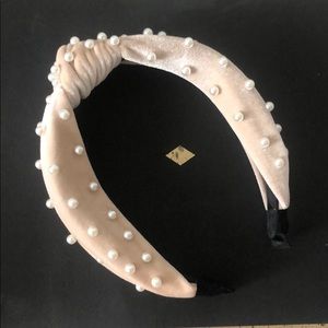 Headband with pearls
